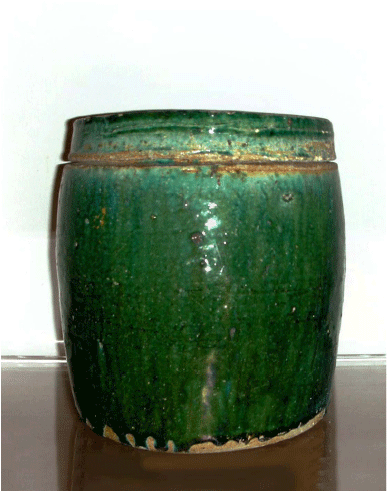 Chinese Emerald Green Round Pot